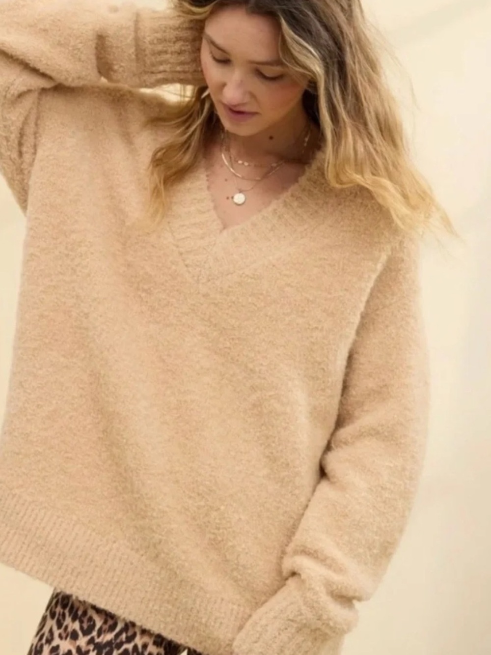 Aerie oversized V-neck Teddy Boucle Sweater Brown Size M